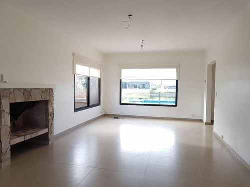 Imagen 4 de 16 de Casa En Venta En Barrio San Francisco, Villanueva, Tigre