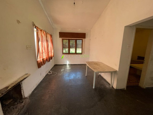 2 Casas , Salon De Fiestas Y Terreno De 1, 6 Hect?reas