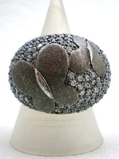 Anillo De Plata 925 Pavonada Y Zafiros Blancos Goldantiques