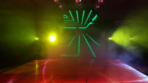Imagen 4 de 8 de Cabina Dj Con Telón De Leds 25 Milimetros. Precio A Convenir