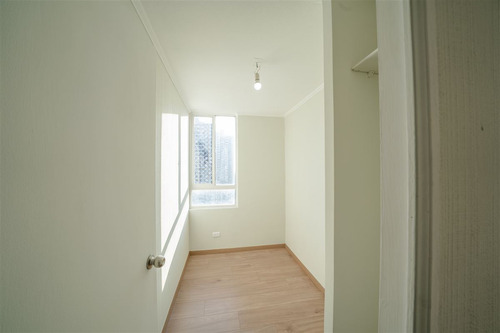 Depto Remodelado Como Nuevo En Venta De 3 Dorm. En Santiago