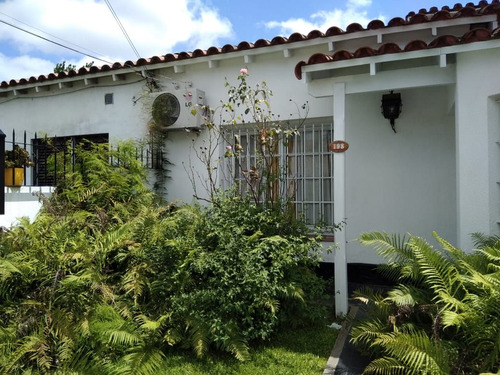 Casa En Venta En Monte Grande