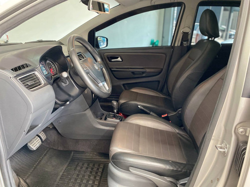Imagem 6 de 9 de Volkswagen Crossfox 1.6 Mi Flex 8v 4p Automatizado