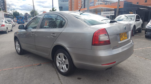 Skoda Octavia 1.8 Turbo Mecanico Con Techo Y Cuero