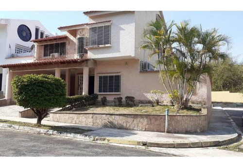 Imagen 2 de 14 de Casa En Venta Prebo 680mts Alexandra Ramírez 04147041922