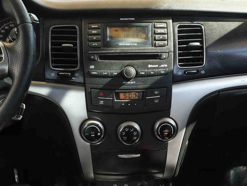 SsangYong Korando 4X2 MT SEMI FULL