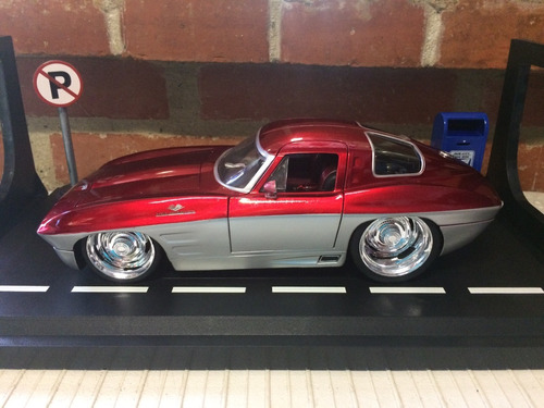 Chevroltet Corvette Sting Ray , Jada Dub City 1963 1:18