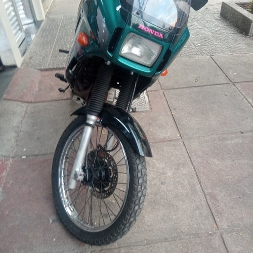 Imagem 5 de 7 de Honda Sahara