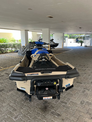 Jet Sky Wake 230