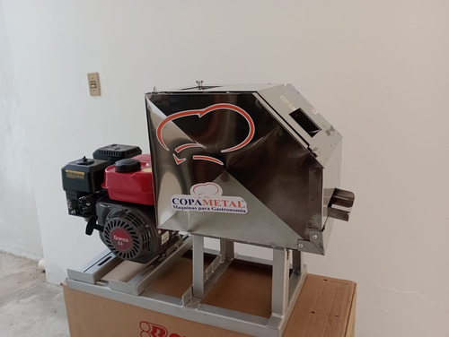 Garapeira De Inox Com Motor Branco A Gasolina 200 Lt/h