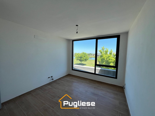 Casa En Venta A Estrenar Con Pileta. Lote Interno. Acacias Puertos