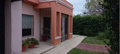 Casa En Venta En La Aguada