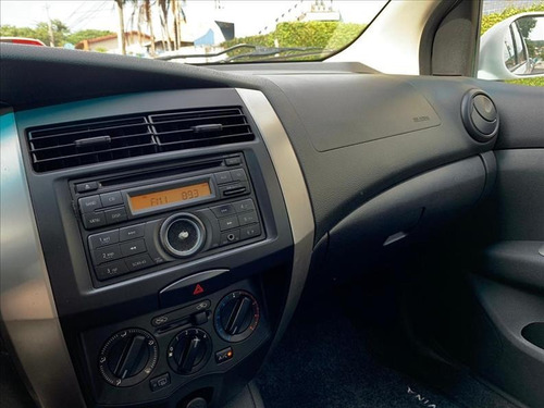 Nissan Livina Nissan Livina S 1.6 Flex Manual
