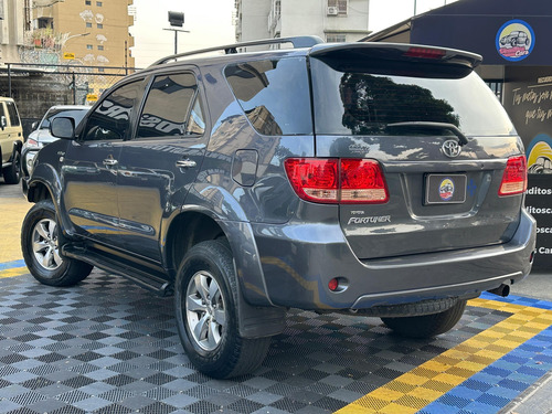 Toyota Fortuner Sr5