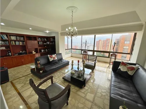Venta De Apartamento En El Poblado En Los Balsos, Unidad Completa