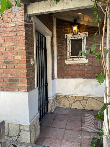 Imagen 5 de 17 de Venta- Ph Al Frente Con Patio - Villa Adelina - San Isidro - Zona Norte