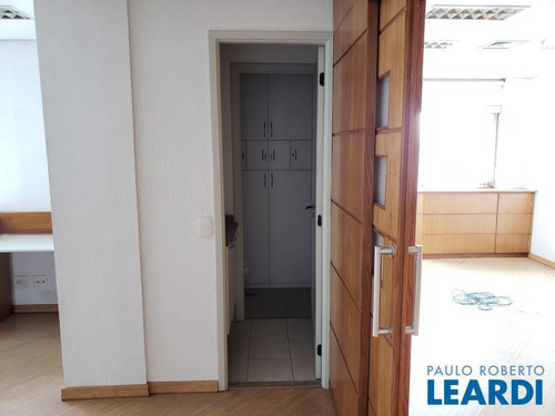 Conj. Comercial - Pinheiros - Sp - 593687