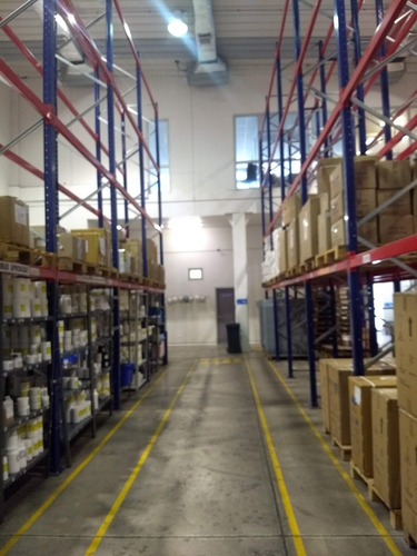 Amplia Bodega En Condominio De Bodegas A Pasos De Vespucio