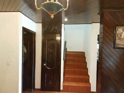 Imagen 4 de 19 de Santa María Cómoda Casa Amplia En Privada Con Portón Eléctrico, Jardín, Garaje