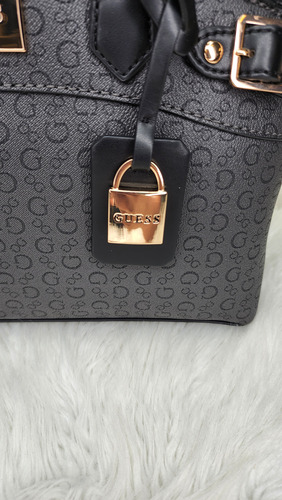 Bolsa Gues Sg948505 Nueva 100 % Original Con Etiqueta Negro Estampado Oro Negro