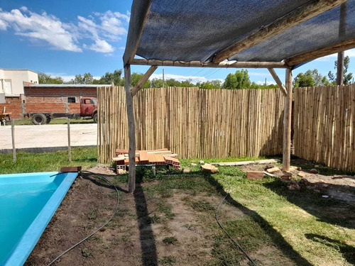 Imagen 2 de 8 de Lote Con Pileta, Calle Carranza, Brandsen