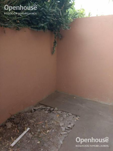Venta Duplex 2 Dorm. En Barrio Los Jazmines