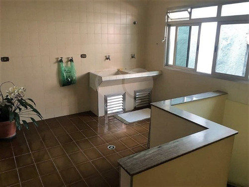 Linda Casa Com Muito Espaço, Suite, Sala De Estar, Sala De Jantar, Copa E Quintal Amplo . - 3-im309607