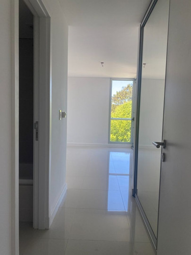 Imagen 8 de 13 de Apartamento En Venta De 3 Dormitorios En Rincon Del Indio (ref: Bpv-8683)