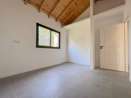 Increíble Casa A Estrenar. 3 Dormitorios. Barrio Cerrado Santa Clara - Manzanares