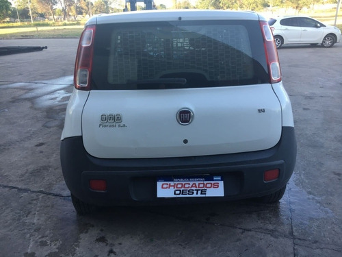 Imagen 8 de 19 de Fiat Uno Cargo
