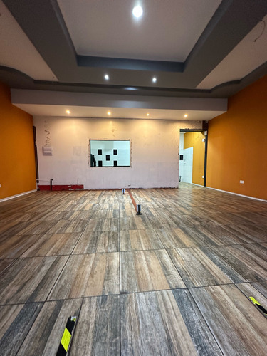 Arriendo Local Strepcenter Guillermo Ulriksen (97891)
