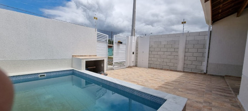 Imagem 3 de 15 de Casa Com Piscina Com Cascata, À 1.300 Metros Do Mar, No Bairro Cibratel 2 Em Itanhaém, Com Cerca Elétrica, Churrasqueira, Lavandeira
