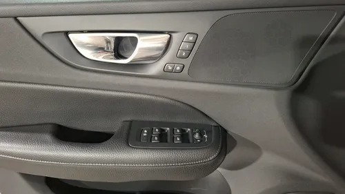 Volvo S60 2.0 T5 MOMENTUM AUTO