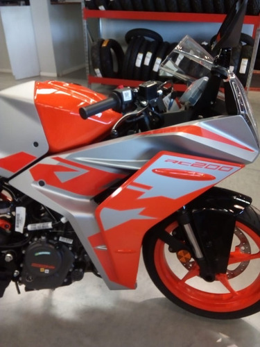 Imagen 4 de 13 de Ktm Rc 200 Abs 2022