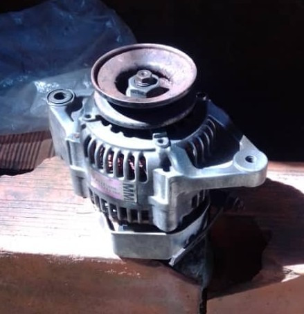 Alternador Monta Carga Toyota Original 