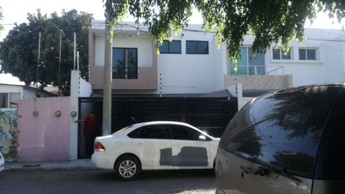 Casa Con Excelente Ubicación En Y Mtto. Presa De La Angostura, Laboratorio Cfe, Irapuato, Gto. Arf