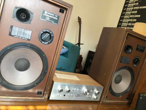 Amplificador Akai - Bafles Audinac 718