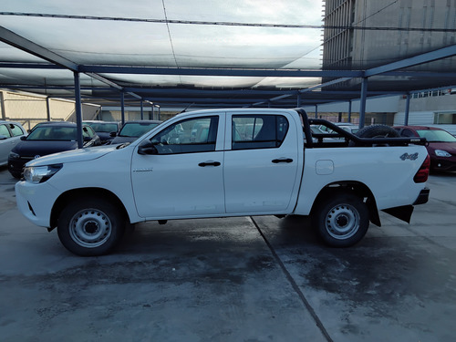 Toyota Hilux 2.4 Cd Dx 150cv 4x4
