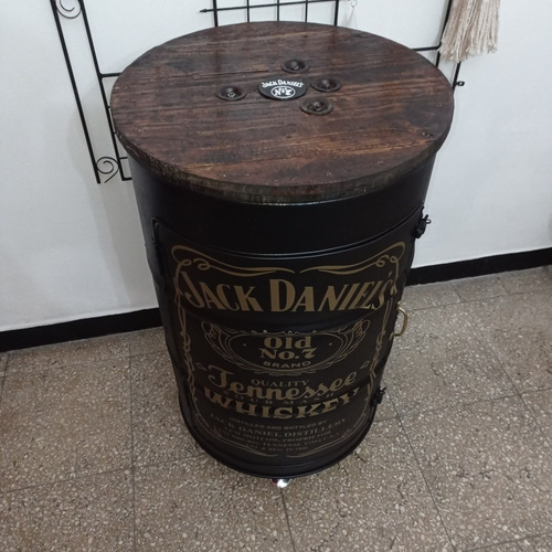 Imagen 7 de 10 de Mini Bar Realizado Con Tambor Reciclado - Valor X Seña..