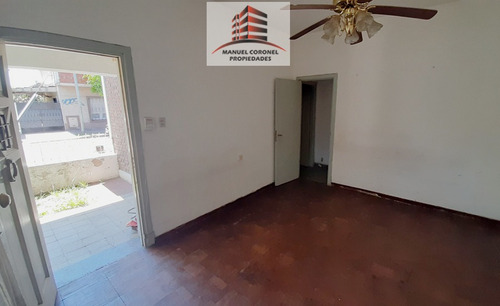 Casa De 3 Amb Lote De 232 M2. Cochera. Patio. Jardin. Casero