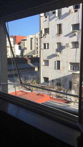 Oficina - Alsina 1300, Cerca De La 9 Julio Contrafrente Silencioso Luminoso