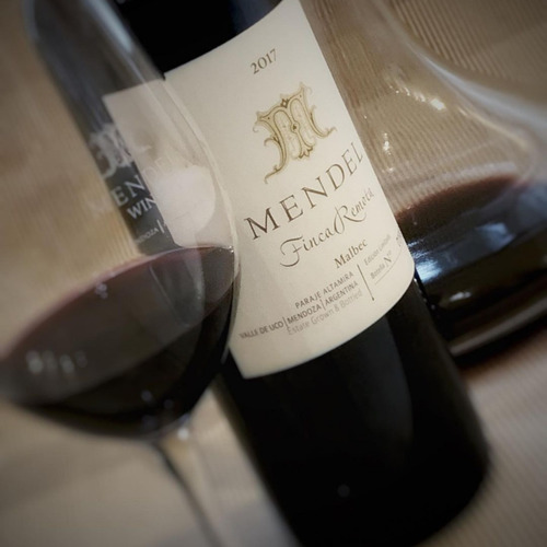 Imagen 2 de 10 de Vino Mendel Finca Remota Malbec 750ml.