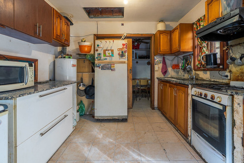 Casa En Venta, La Plata, Con Parque