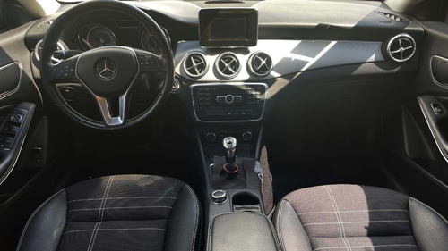 Imagen 10 de 11 de Mercedes-benz Clase Cla 2014 1.6 Cla200 Coupe Urban 156cv Mt