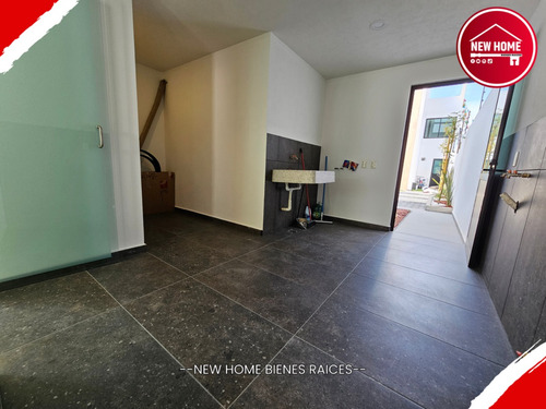 Casas En Venta En Metepec Cerca Del Parque Bicentenario Con 4 O 5 Recamaras