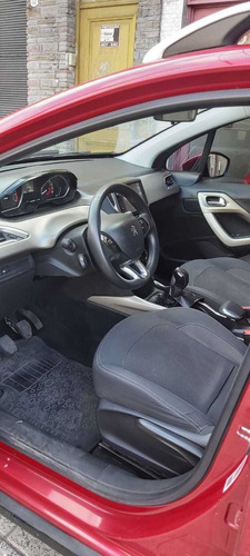 Imagen 7 de 15 de Peugeot 2008 2016 1.6 Allure