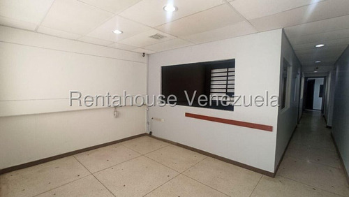 Jean Pavon Tiene Excelente Casa Local Comercial En Alquiler En El Este De Barquisimeto Lara 1 8 0 9 3