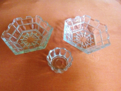 Imagen 1 de 4 de Ceniceros Vidrio Labrado Y Porta Vela Combo X3