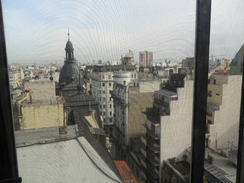Imagen 11 de 16 de Amplia Oficina Al Frente, Con Recepción, 3 Despachos, Sala De Espera, Cocina, Baño Completo. Cochera Fija En El Subsuelo Del Edifcio.