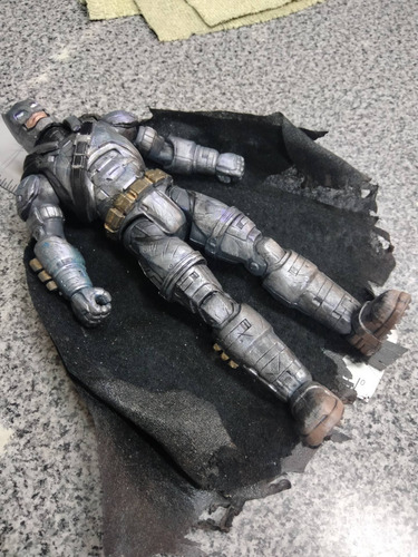 Dc Multiverse Batman Armored, Personalizado Rústico!! (Usado)